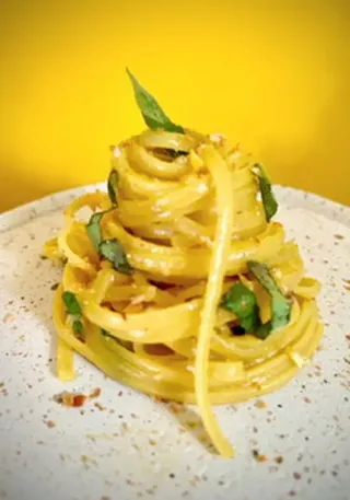 Linguine zafferano e limone