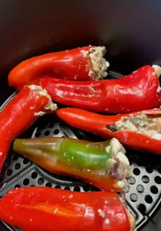 Peperoni a corno ripieni